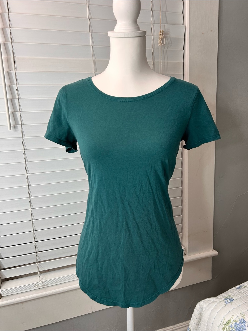 Lululemon Short Sleeve Crew Neck Tee in Teal Green